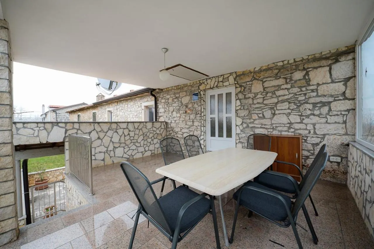 Apartment Cupilija - Parenzana Bike Trail 乌马格 克罗地亚